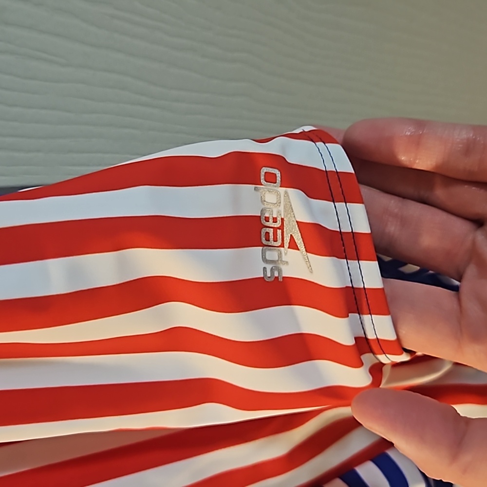 Speedo Girls’ Stripe Blocked One Piece Swimsuit: BLUE/RED: NEW WITH TAGS: SZ 16 - Picture 2 of 8